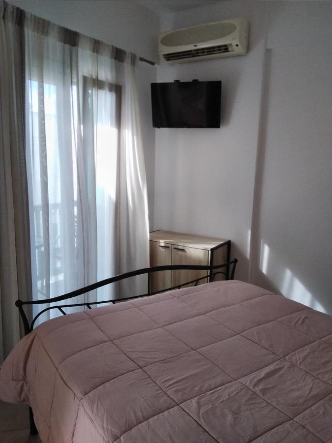Celeste Apartments Орнос Екстер'єр фото