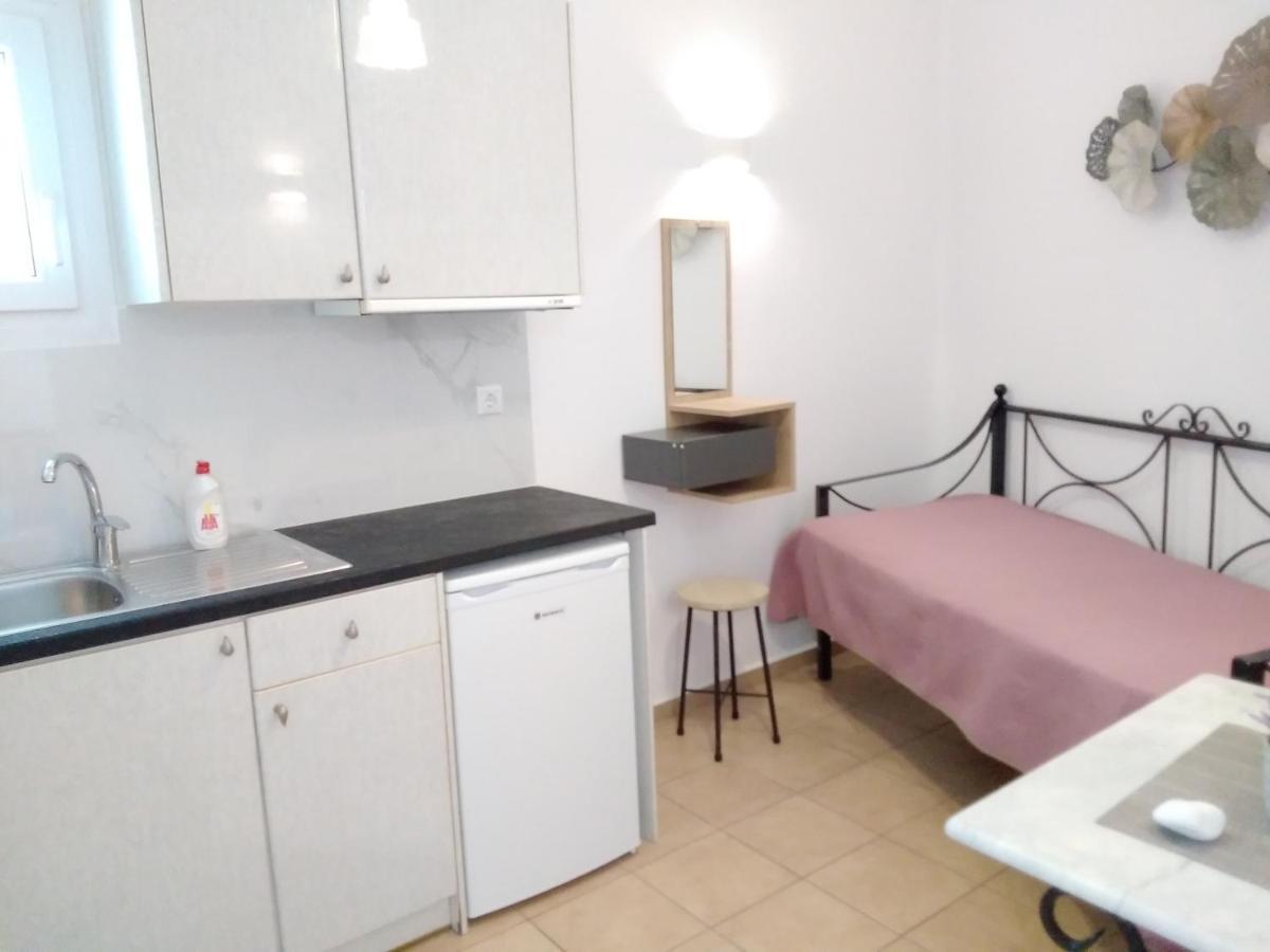 Celeste Apartments Орнос Екстер'єр фото