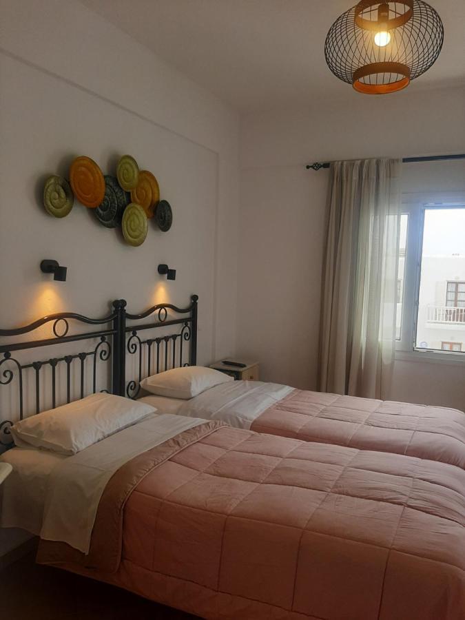 Celeste Apartments Орнос Екстер'єр фото