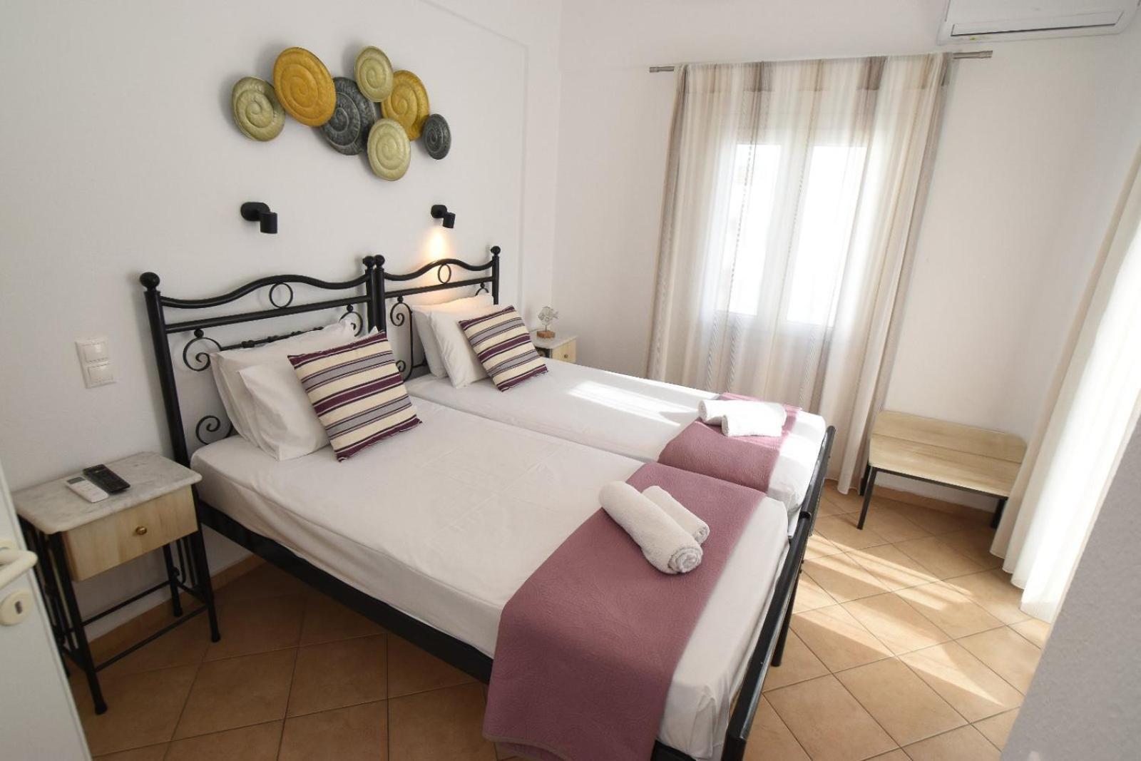 Celeste Apartments Орнос Екстер'єр фото