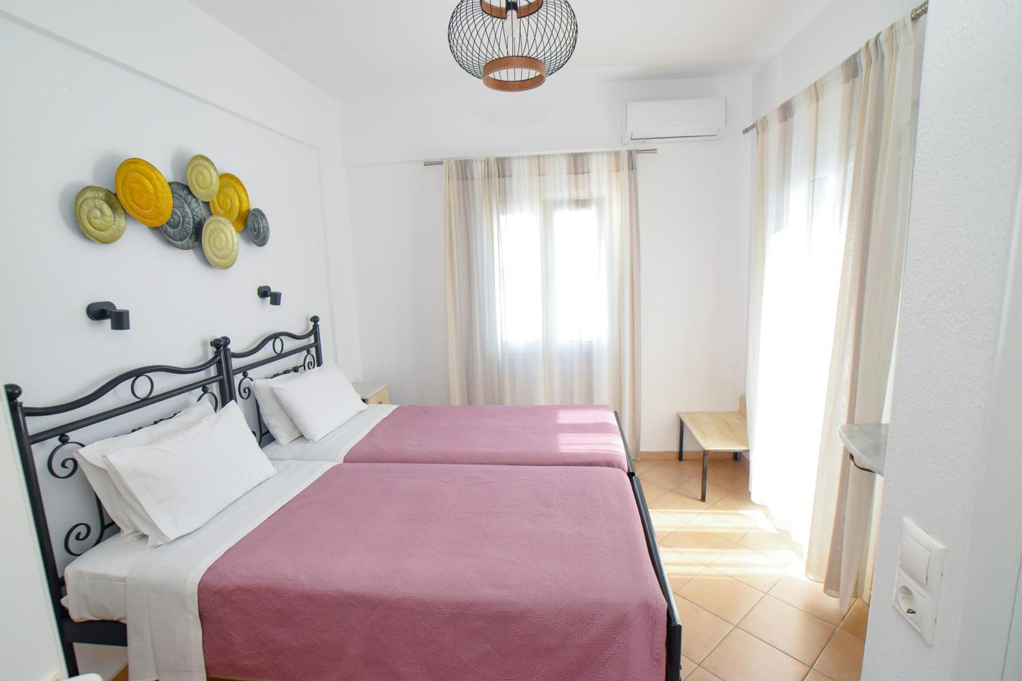 Celeste Apartments Орнос Екстер'єр фото
